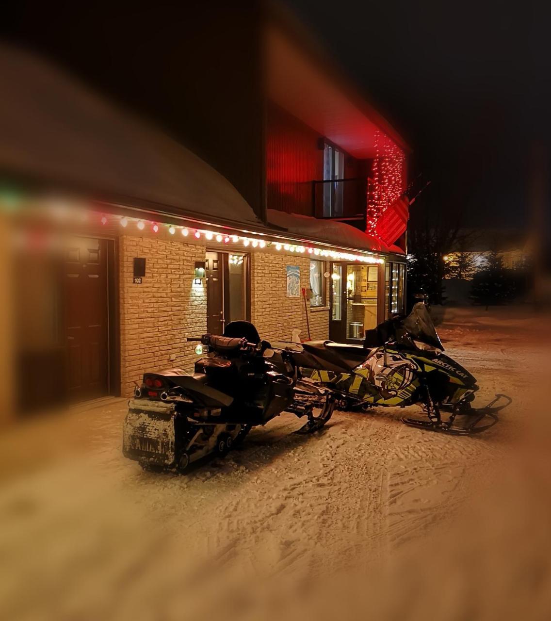 Motel Alexandrin Saint-Georges Exterior photo
